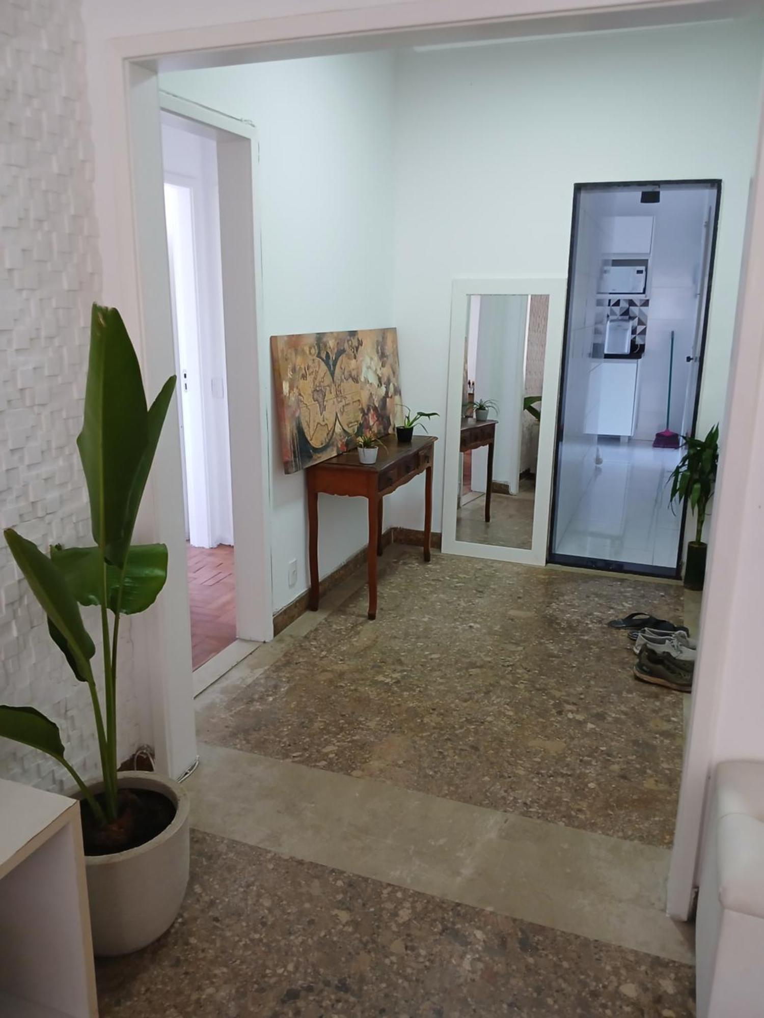 With Private Bathroom In A Shared Homestay *