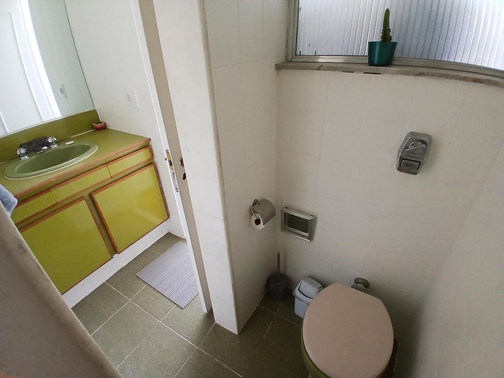 With Private Bathroom In A Shared * Rio de Janeiro