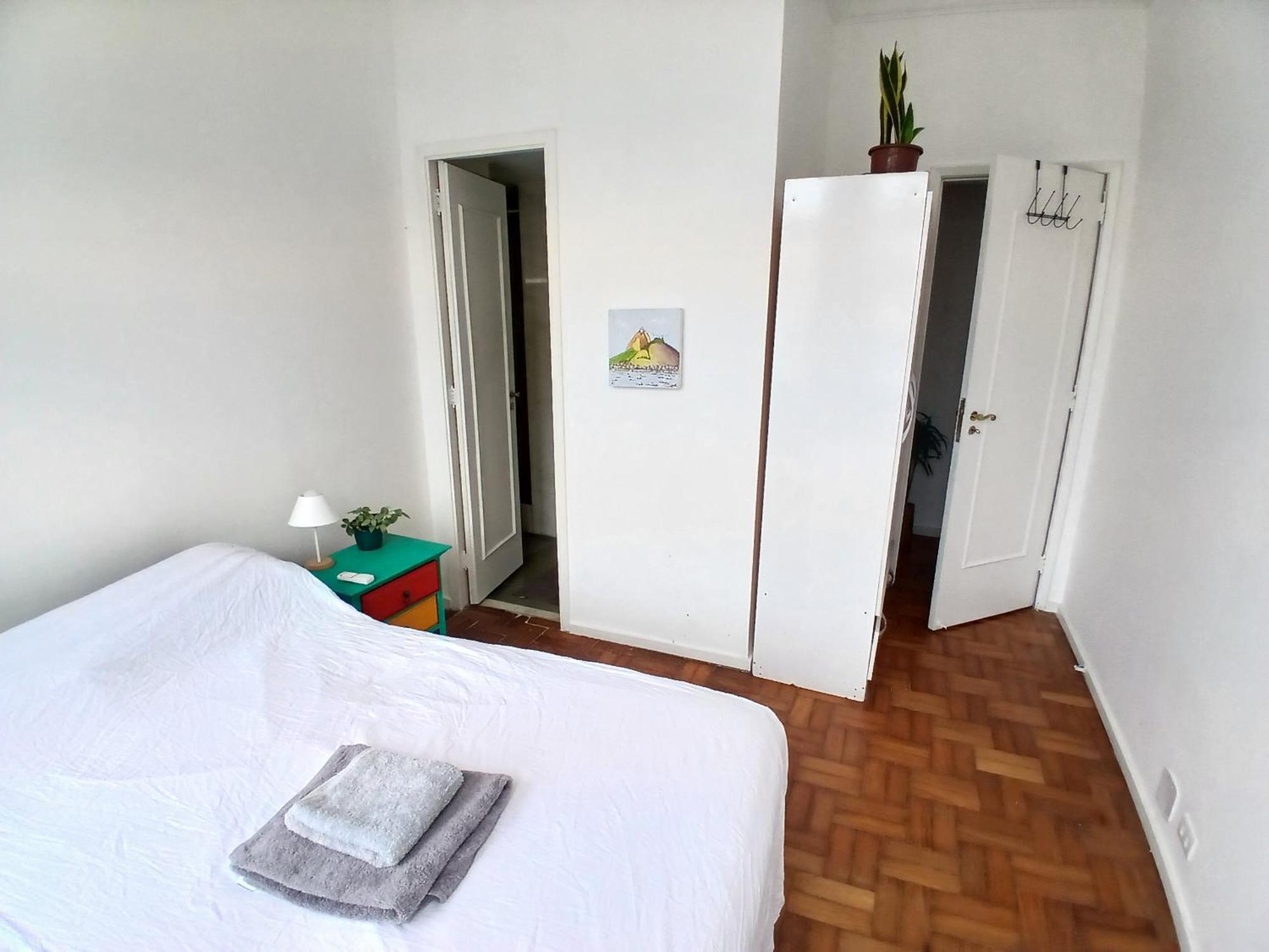 With Private Bathroom In A Shared Homestay Rio de Janeiro